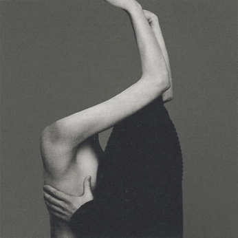 A cover of "La virgen y el fotografo" cluster. The owner is mariajuanacs. The cluster consists of 73 elements.