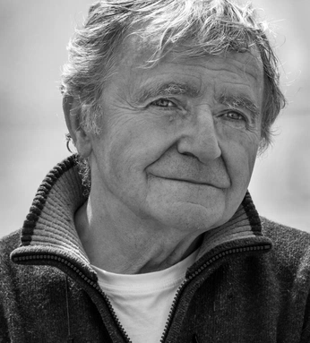 A cover of "CAPTURED" cluster. The owner is shift42. The cluster consists of 11 elements.