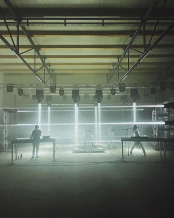 A cover of "Stage Design" cluster. The owner is zooeyglass. The cluster consists of 1 element.