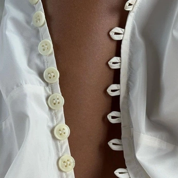 A cover of "white ivory" cluster. The owner is otherwrldlyangel. The cluster consists of 68 elements.