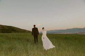 A cover of "Elopment" cluster. The owner is jackarnd. The cluster consists of 4 elements.