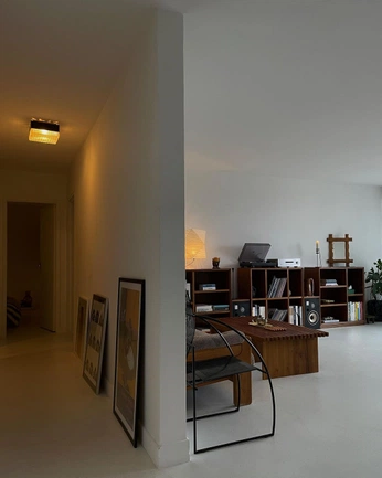 A cover of "Interior" cluster. The owner is immer. The cluster consists of 22 elements.