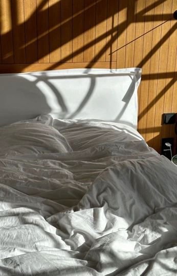 A cover of "Cama-GULDI" cluster. The owner is n4thizzz. The cluster consists of 49 elements.