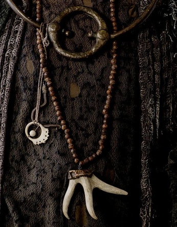 A cover of "jewels & others" cluster. The owner is lealani. The cluster consists of 18 elements.