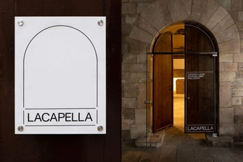 A cover of "Layout & Type" cluster. The owner is colindancel. The cluster consists of 30 elements.