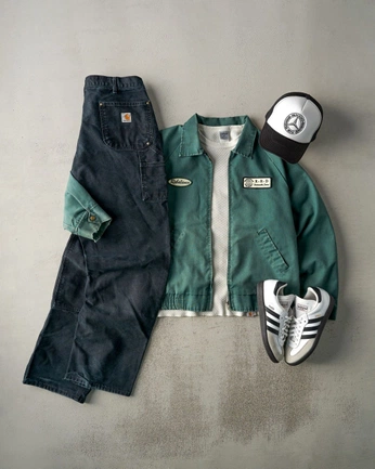 A cover of "CONTENT" cluster. The owner is alisaoz. The cluster consists of 23 elements.