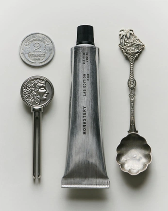 A cover of "design" cluster. The owner is enriu. The cluster consists of 156 elements.