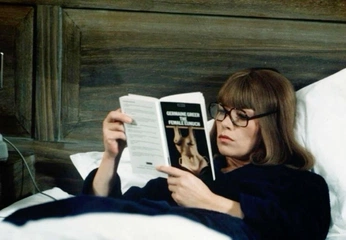 A cover of "Reading &/or cigarettes" cluster. The owner is seannytsunami. The cluster consists of 6 elements.