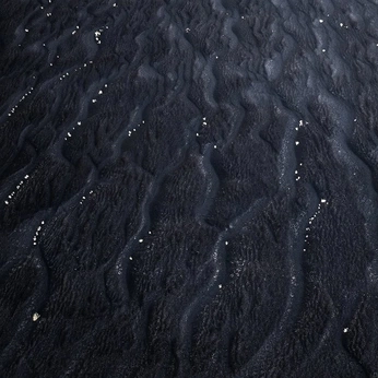 A cover of "Umbraterrestrial" cluster. The owner is broodmothu. The cluster consists of 6 elements.