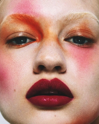 A cover of "like" cluster. The owner is islapettigrew. The cluster consists of 2 elements.