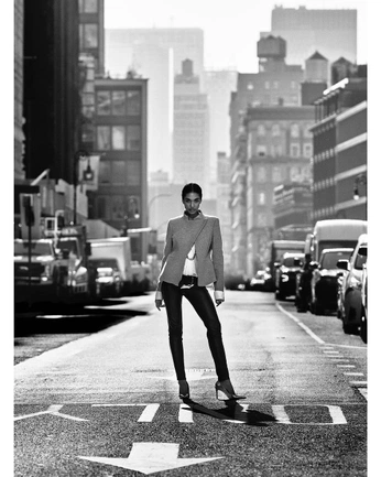 A cover of "FiDi" cluster. The owner is divij. The cluster consists of 4 elements.