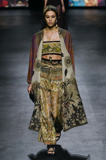 A cover of "JDDA" cluster. The owner is prettyprincess. The cluster consists of 1 element.