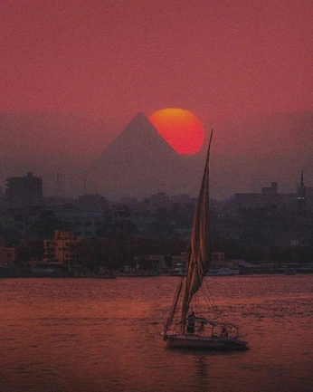 A cover of "Love at first sight" cluster. The owner is 97812. The cluster consists of 1 element.