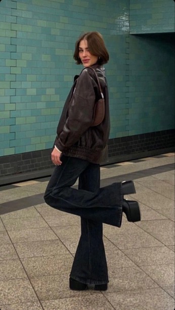 A cover of "Fashion inspo" cluster. The owner is maharani. The cluster consists of 244 elements.