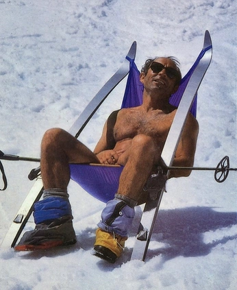 A cover of "HolidayHoliday" cluster. The owner is cjecreation. The cluster consists of 3 elements.