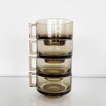 A cover of "DRINK" cluster. The owner is irismorrison. The cluster consists of 12 elements.