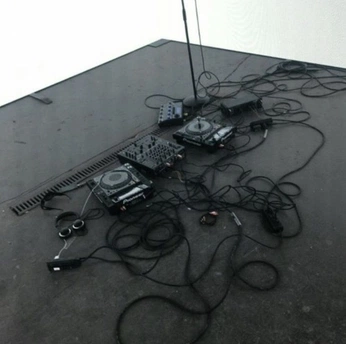 A cover of "Random" cluster. The owner is abbym77. The cluster consists of 1 element.