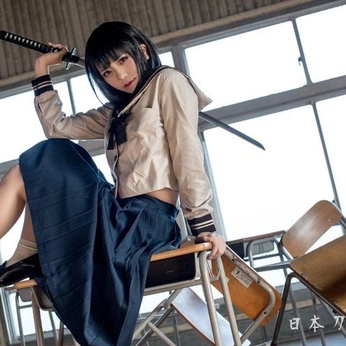 A cover of "Pose ref (๑>؂•̀๑) ༘⋆" cluster. The owner is aziryuu111. The cluster consists of 1105 elements.