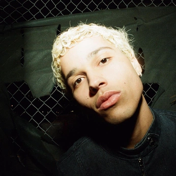 A cover of "mogged" cluster. The owner is alyshop. The cluster consists of 3 elements.