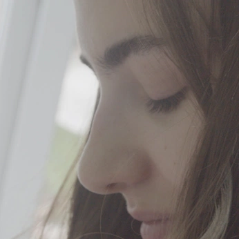 A cover of "BEMBI doc" cluster. The owner is vedya. The cluster description is "A documentary about sisters making clothes". The cluster consists of 12 elements.