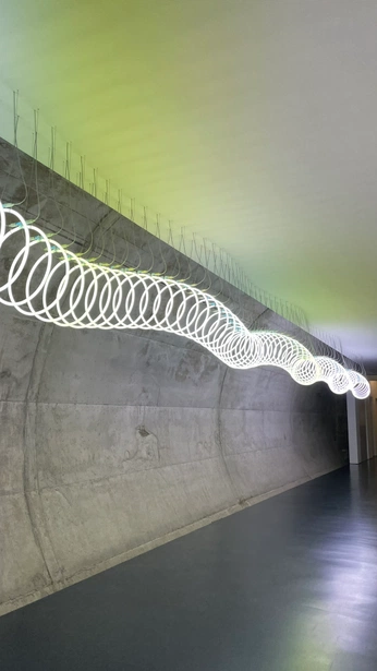 A cover of "Licht" cluster. The owner is canico. The cluster consists of 40 elements.