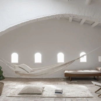 A cover of "DW SAFE SPACE" cluster. The owner is twentytwain. The cluster consists of 4 elements.