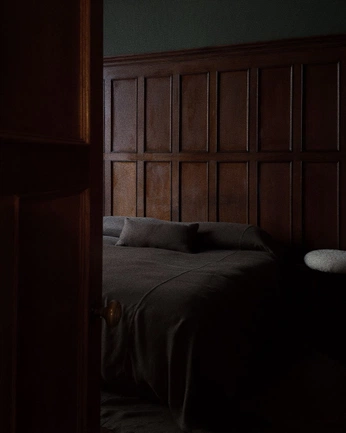 A cover of "bedroom" cluster. The owner is xirafi. The cluster consists of 7 elements.