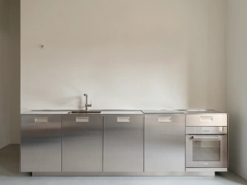 A cover of "breed me on a ktchn tbl" cluster. The owner is andrenikulin. The cluster consists of 12 elements.