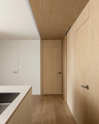 A cover of "Hidden Doors" cluster. The owner is p.desingstuff. The cluster consists of 2 elements.