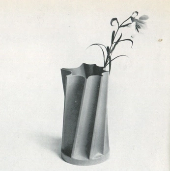 A cover of "feeling" cluster. The owner is oykumnaz. The cluster consists of 35 elements.