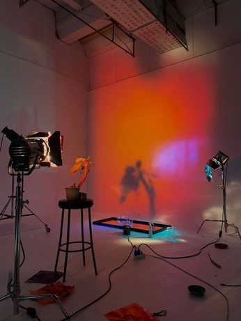 A cover of "lights/scenes/film" cluster. The owner is penteletique. The cluster consists of 1 element.