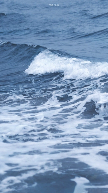 A cover of "waves" cluster. The owner is johnnywiesman8. The cluster consists of 10 elements.