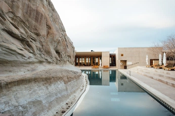 A cover of "travel" cluster. The owner is studiobower. The cluster consists of 3 elements.