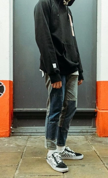 A cover of "Wearing Clothes" cluster. The owner is nicotomo. The cluster consists of 2 elements.