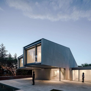 A cover of "3D PRODUCT SHIT" cluster. The owner is leonofsky. The cluster consists of 13 elements.