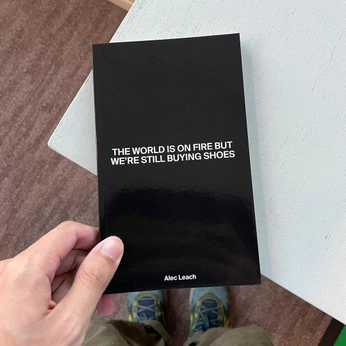 A cover of "Book" cluster. The owner is bongbong2273. The cluster consists of 1 element.