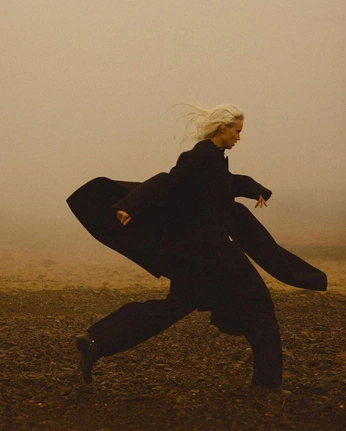 A cover of "iceland crater" cluster. The owner is qajsa. The cluster consists of 29 elements.