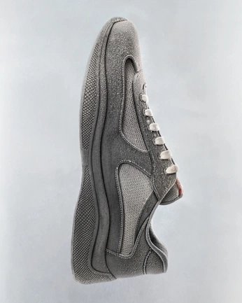 A cover of "sneaker" cluster. The owner is gerz.studio. The cluster consists of 2 elements.