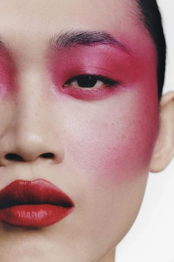 A cover of "Maquilla" cluster. The owner is antaii. The cluster consists of 2 elements.