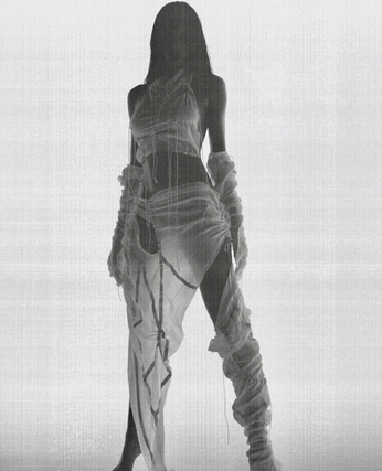 A cover of "Pose refs" cluster. The owner is wafflewitch. The cluster consists of 1 element.