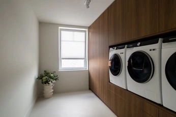 A cover of "Laundry room" cluster. The owner is aaydaa. The cluster consists of 7 elements.