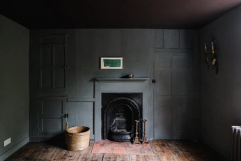 A cover of "ponds" cluster. The owner is quiltdowry. The cluster consists of 20 elements.