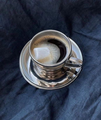 A cover of "Likes" cluster. The owner is raeanne. The cluster consists of 13 elements.