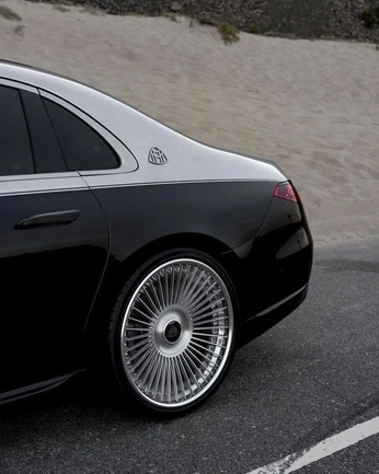 A cover of "Maybach" cluster. The owner is dylanw. The cluster consists of 1 element.