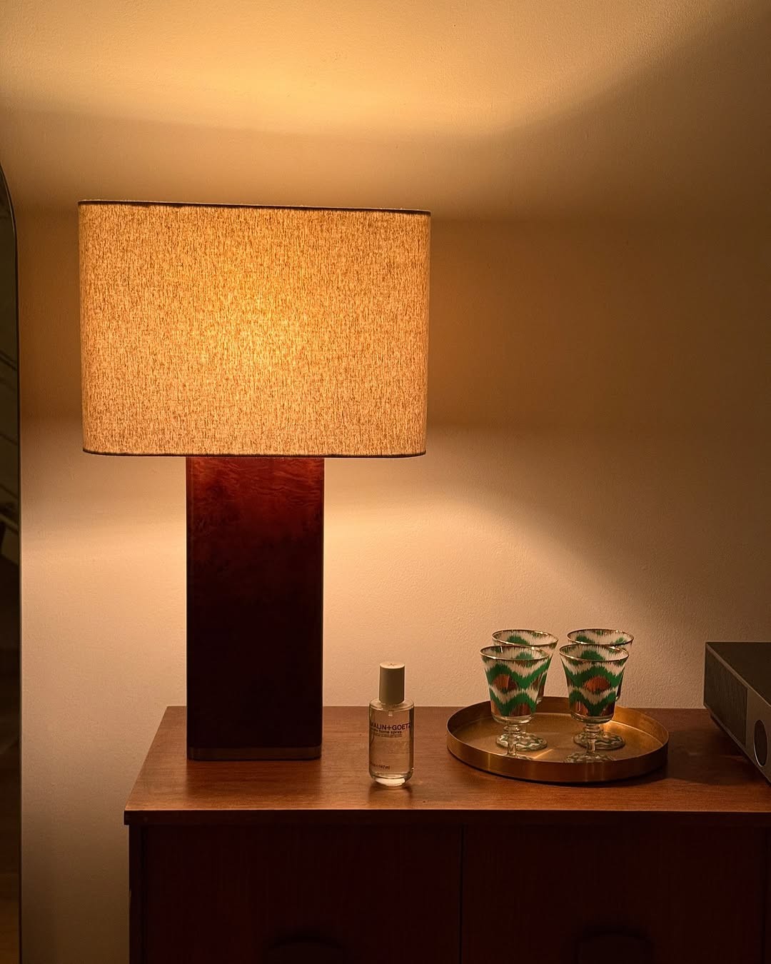 An Instagram carousel post added by stevebucks on Apr 19, 2025. The author is @ldnloft.