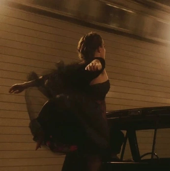 A cover of "Cine" cluster. The owner is daroland. The cluster consists of 5 elements.