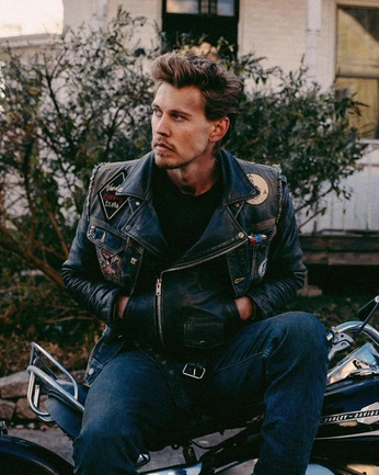 A cover of "Biker" cluster. The owner is tetianask. The cluster consists of 1 element.