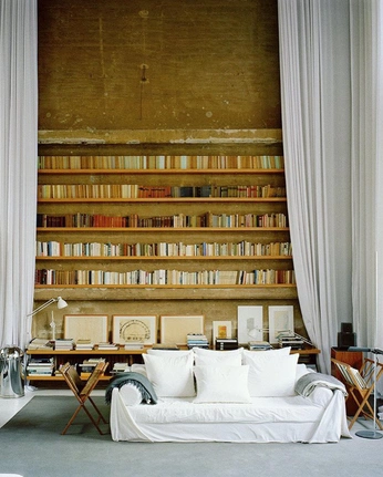 A cover of "Reade" cluster. The owner is natasham. The cluster consists of 2 elements.