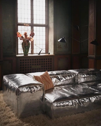 A cover of "Deco" cluster. The owner is marineglm. The cluster description is "what I’d like to have in my house". The cluster consists of 9 elements.