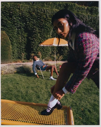 A cover of "FLOAT" cluster. The owner is rogersouma. The cluster consists of 10 elements.